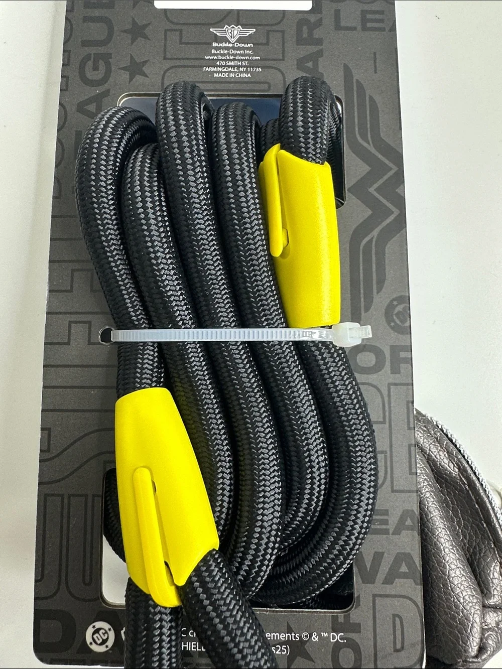 DC Black and Yellow Batman Rope Leash with Logo Dispenser